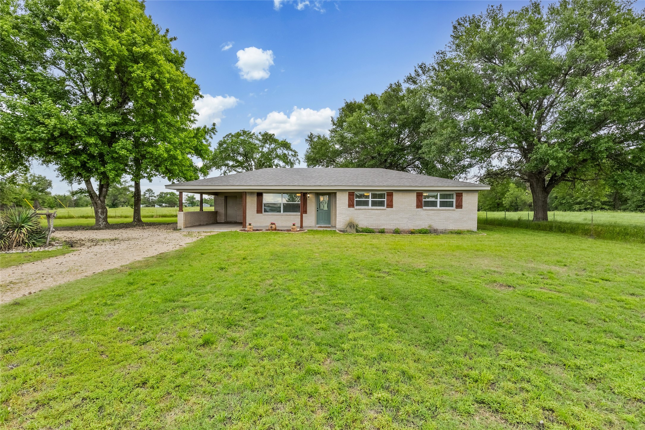 10639 Fm 514 Emory TX 75440