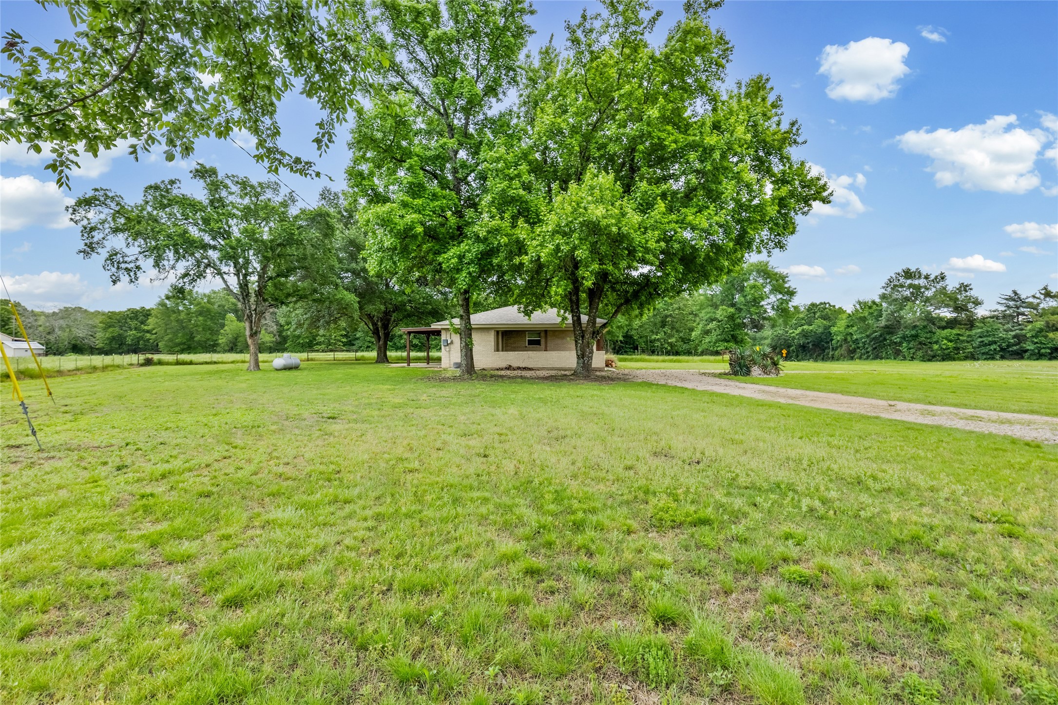 10639 Fm 514 Emory TX 75440