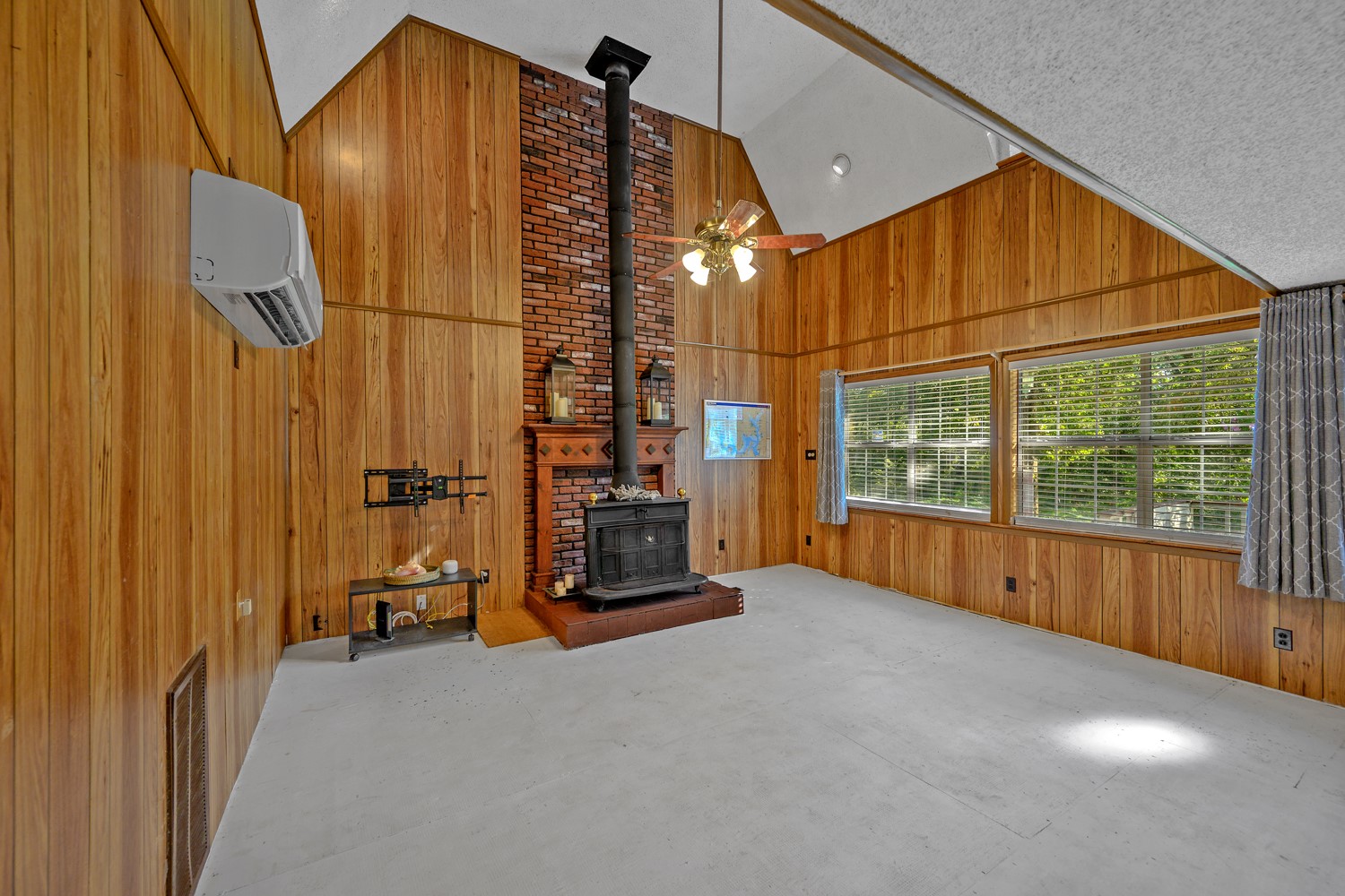 241 Robin Hood Road Gordonville TX 76245