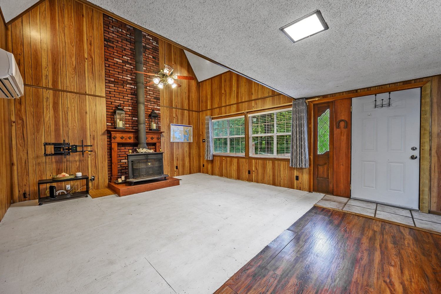 241 Robin Hood Road Gordonville TX 76245