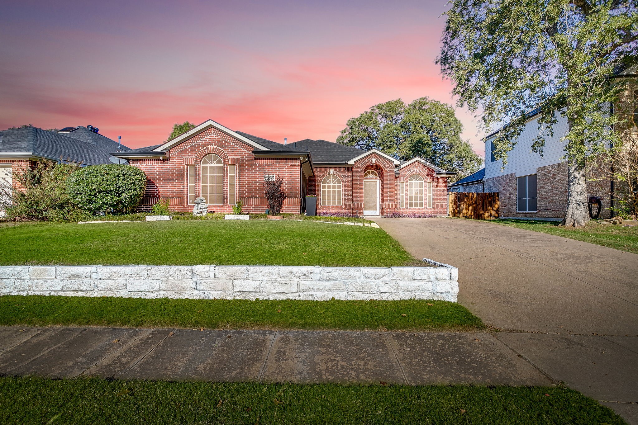 515 Deerwood Drive Burleson TX 76028