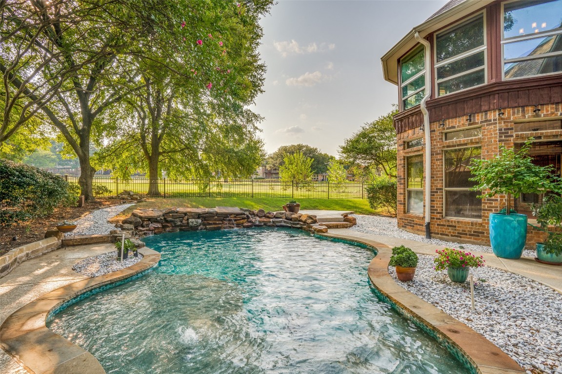 1004 Hills Creek Drive Mckinney TX 75072