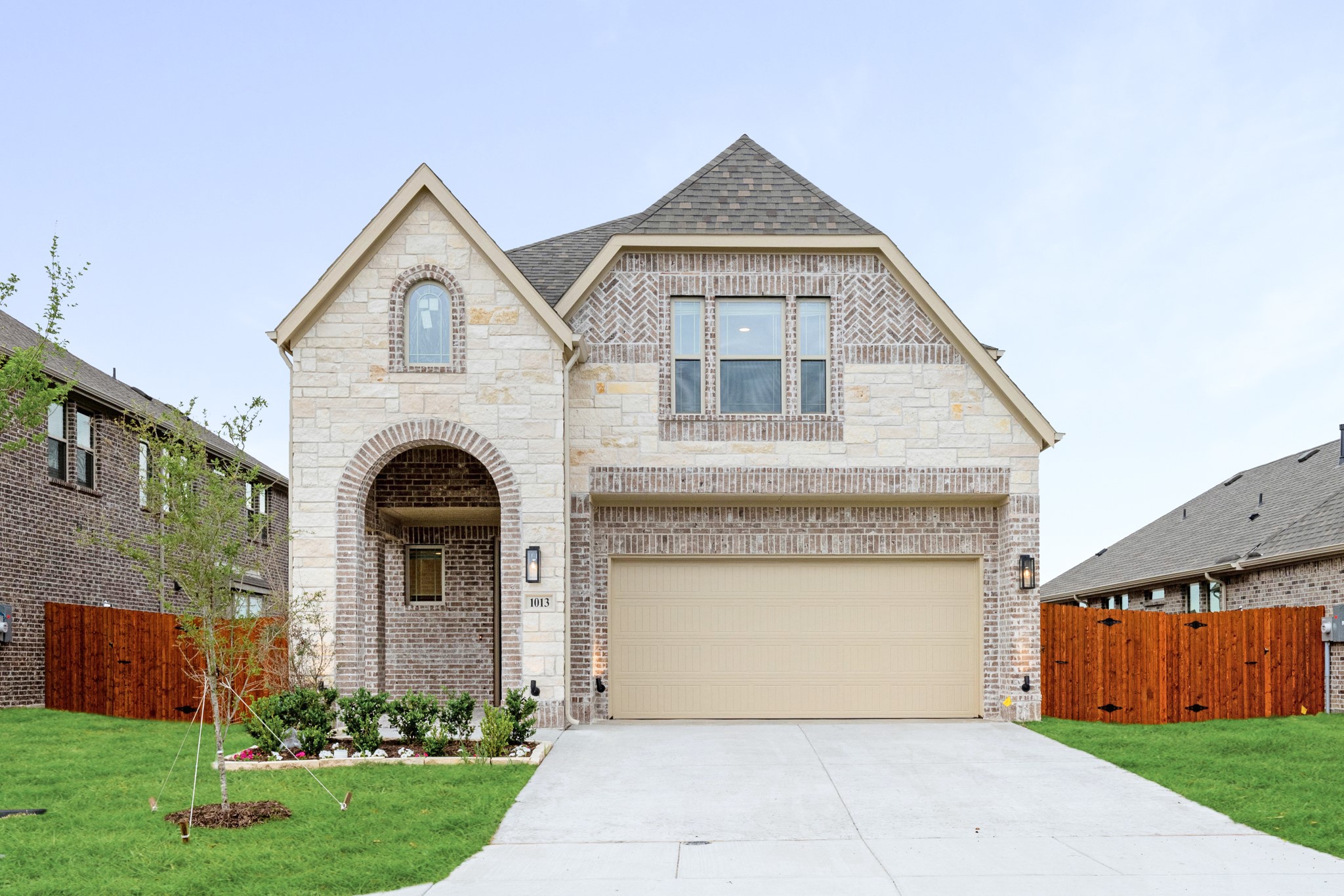 1013 River Oaks Drive Godley TX 76044