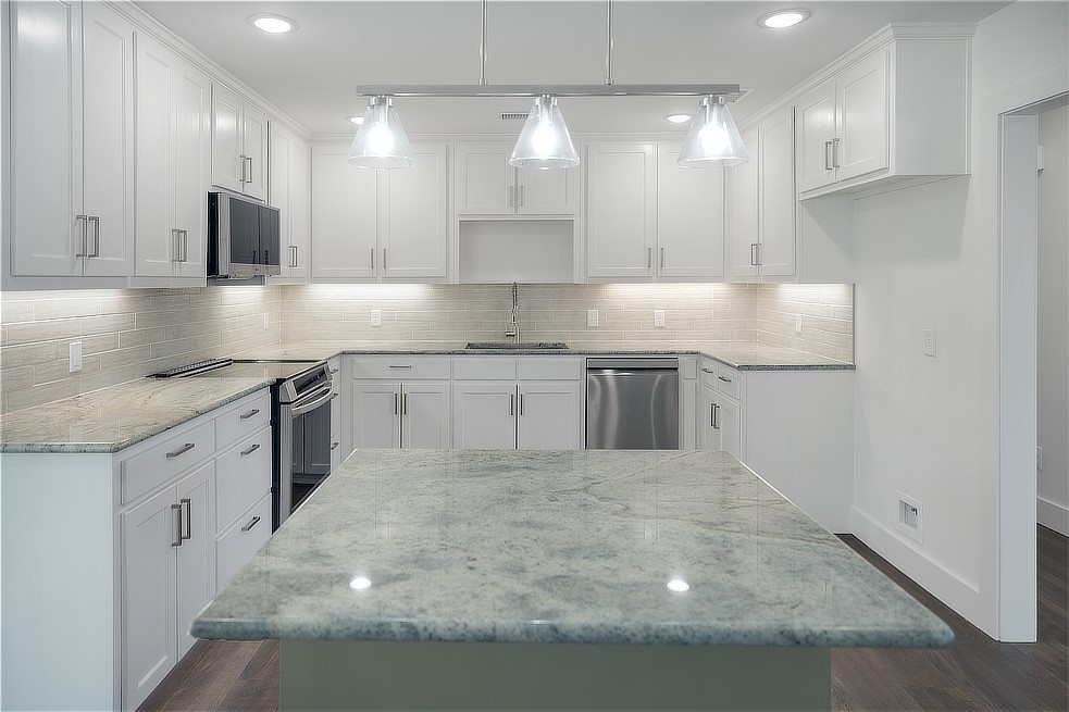 128 N Osborn Street Alba TX 75410