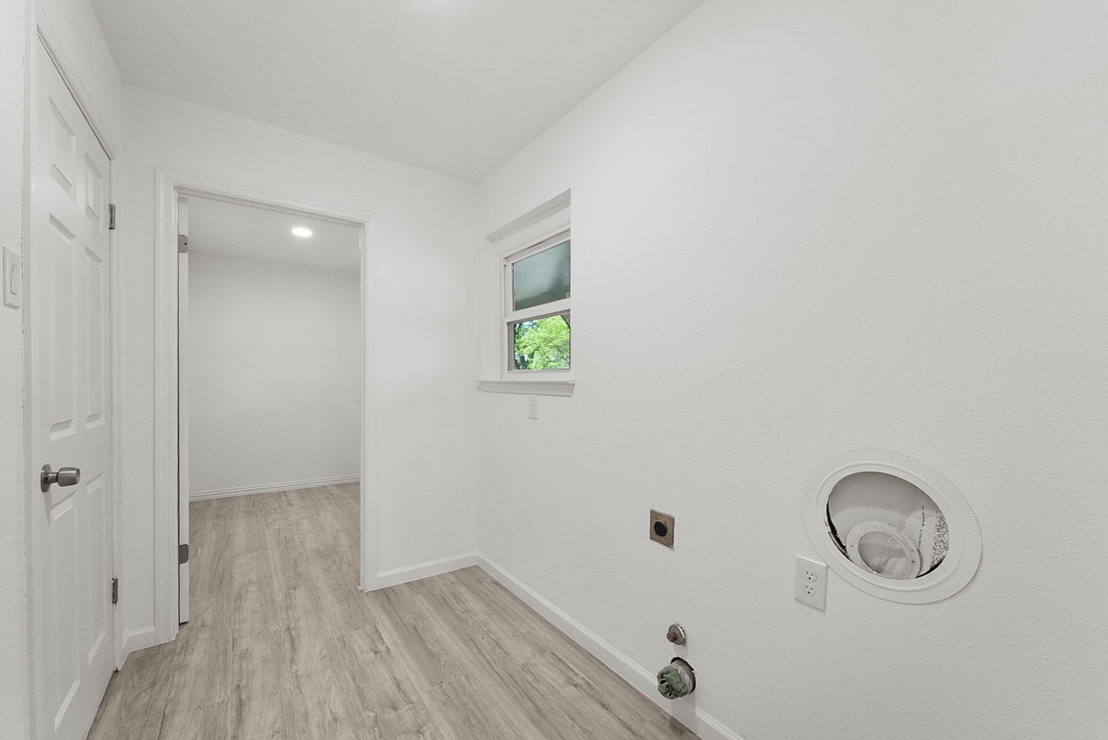 714 Colgate Circle Garland TX 75042