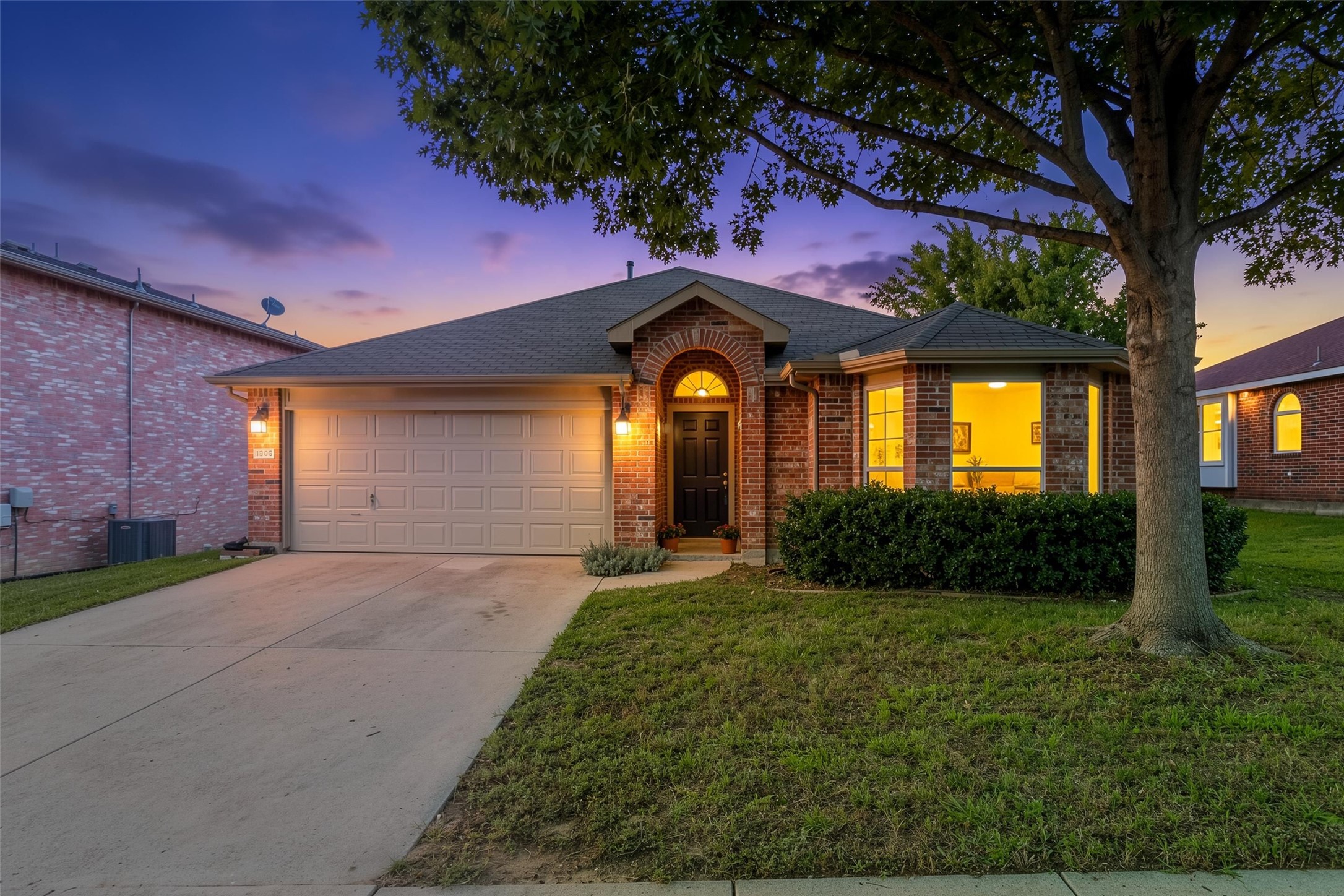 1305 Mill Crossing Garland TX 75040
