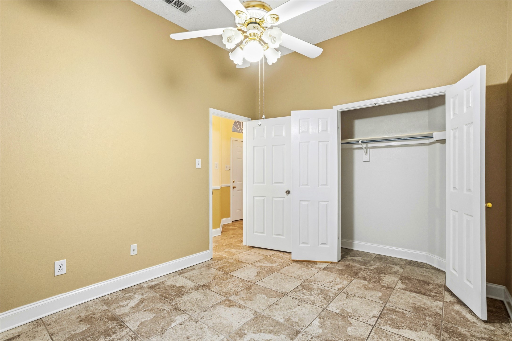 1305 Mill Crossing Garland TX 75040