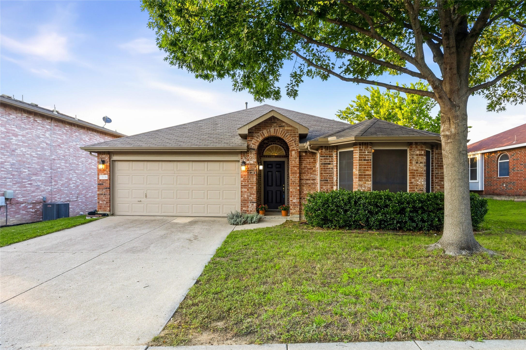 1305 Mill Crossing Garland TX 75040