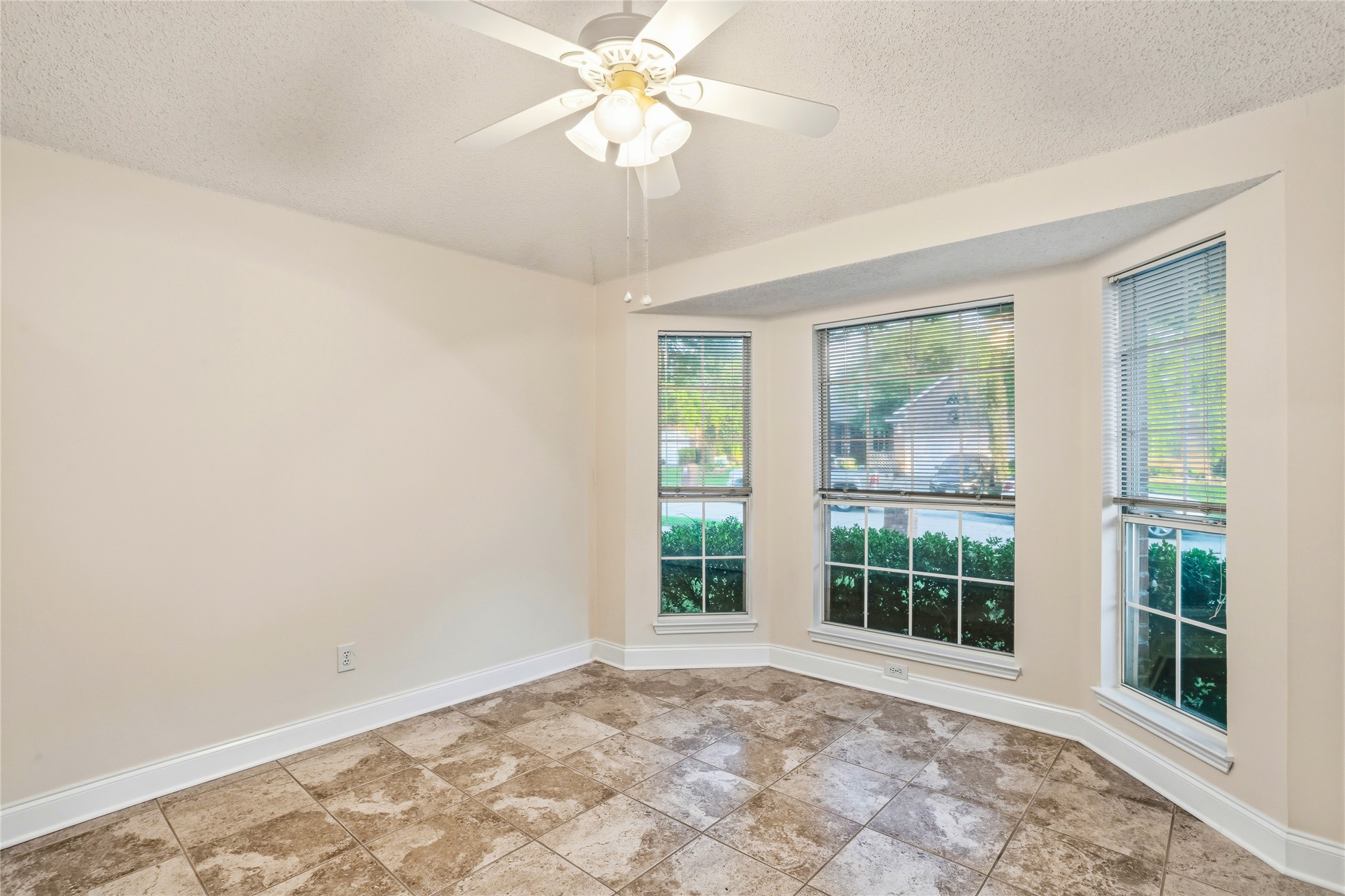 1305 Mill Crossing Garland TX 75040