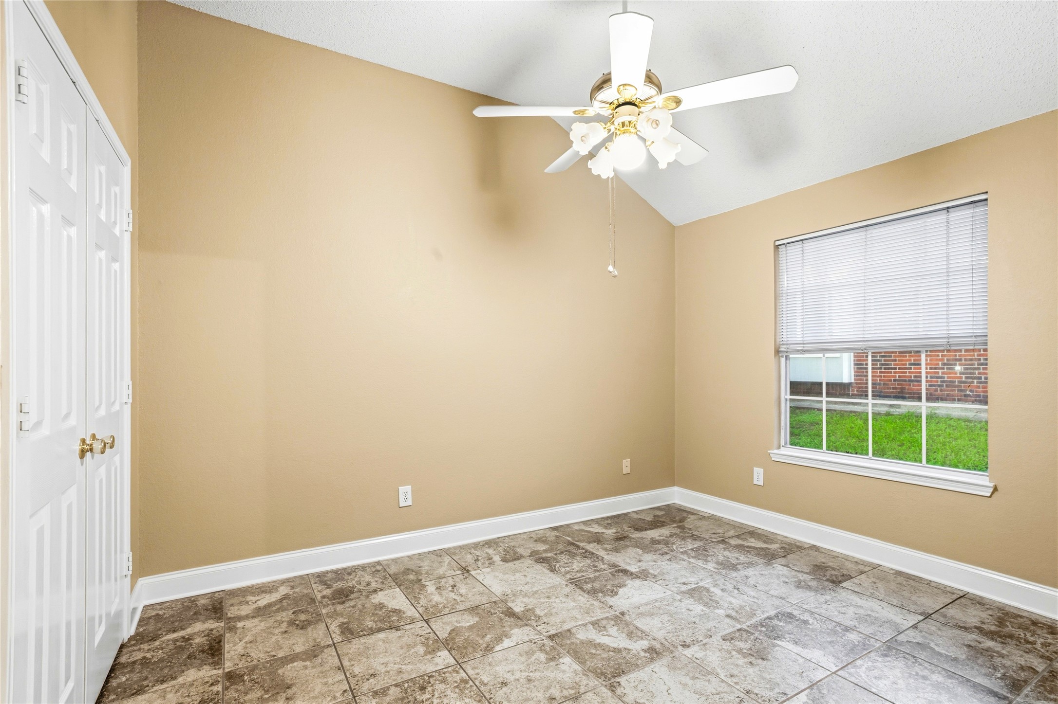 1305 Mill Crossing Garland TX 75040