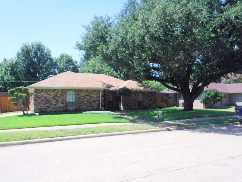 1000 Pierce Arrow Drive Arlington TX 76001