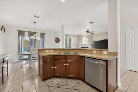 1321 Illinois Avenue Lancaster TX 75134