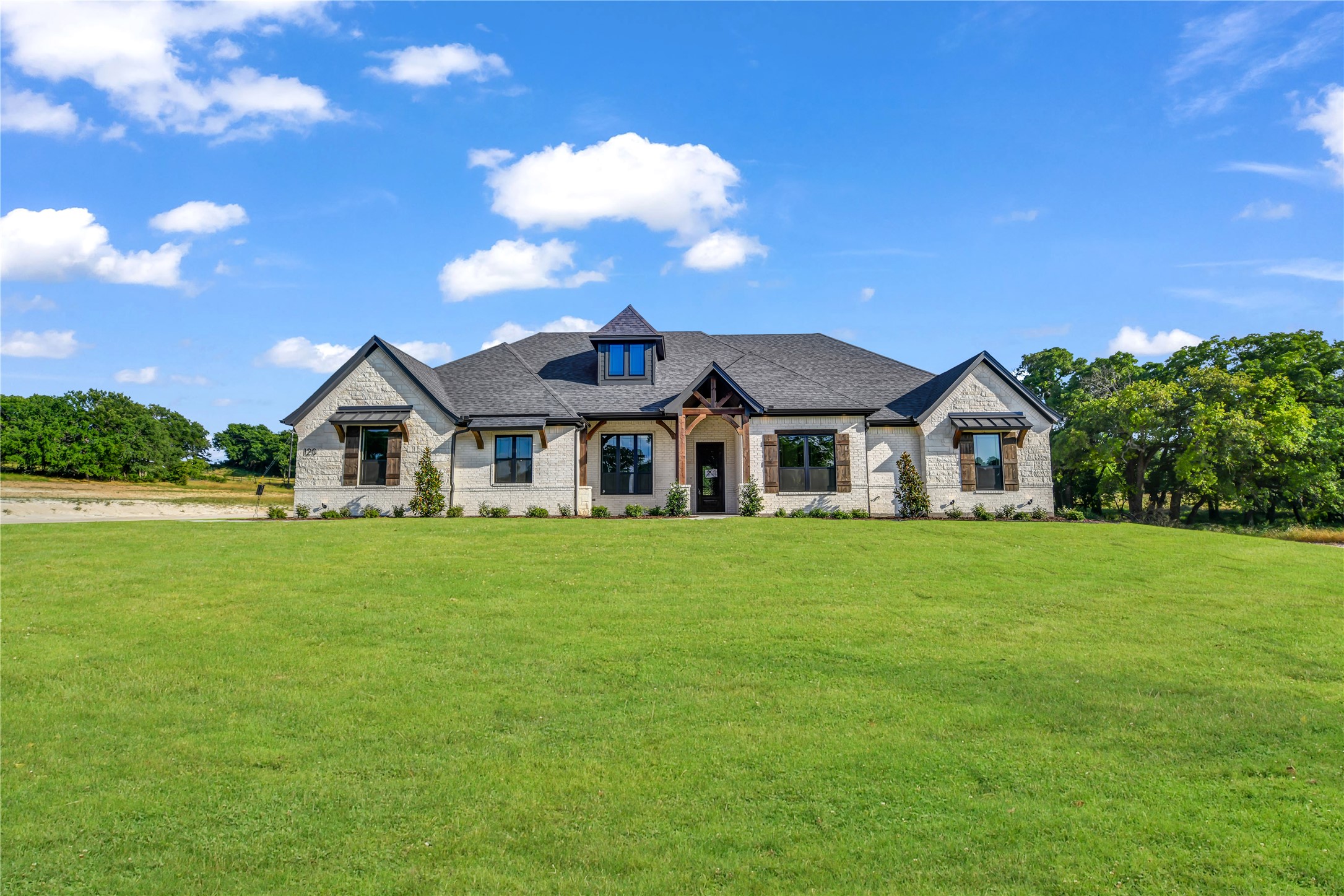120 Daggett Drive Decatur TX 76234
