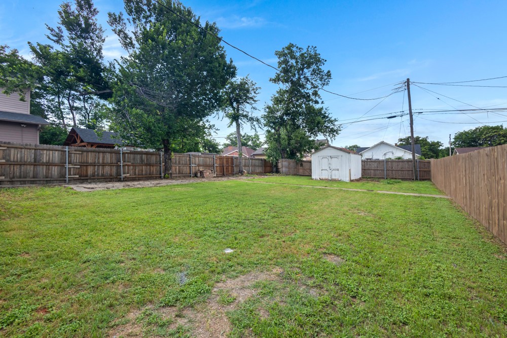 2808 Chenault Street Fort Worth TX 76111