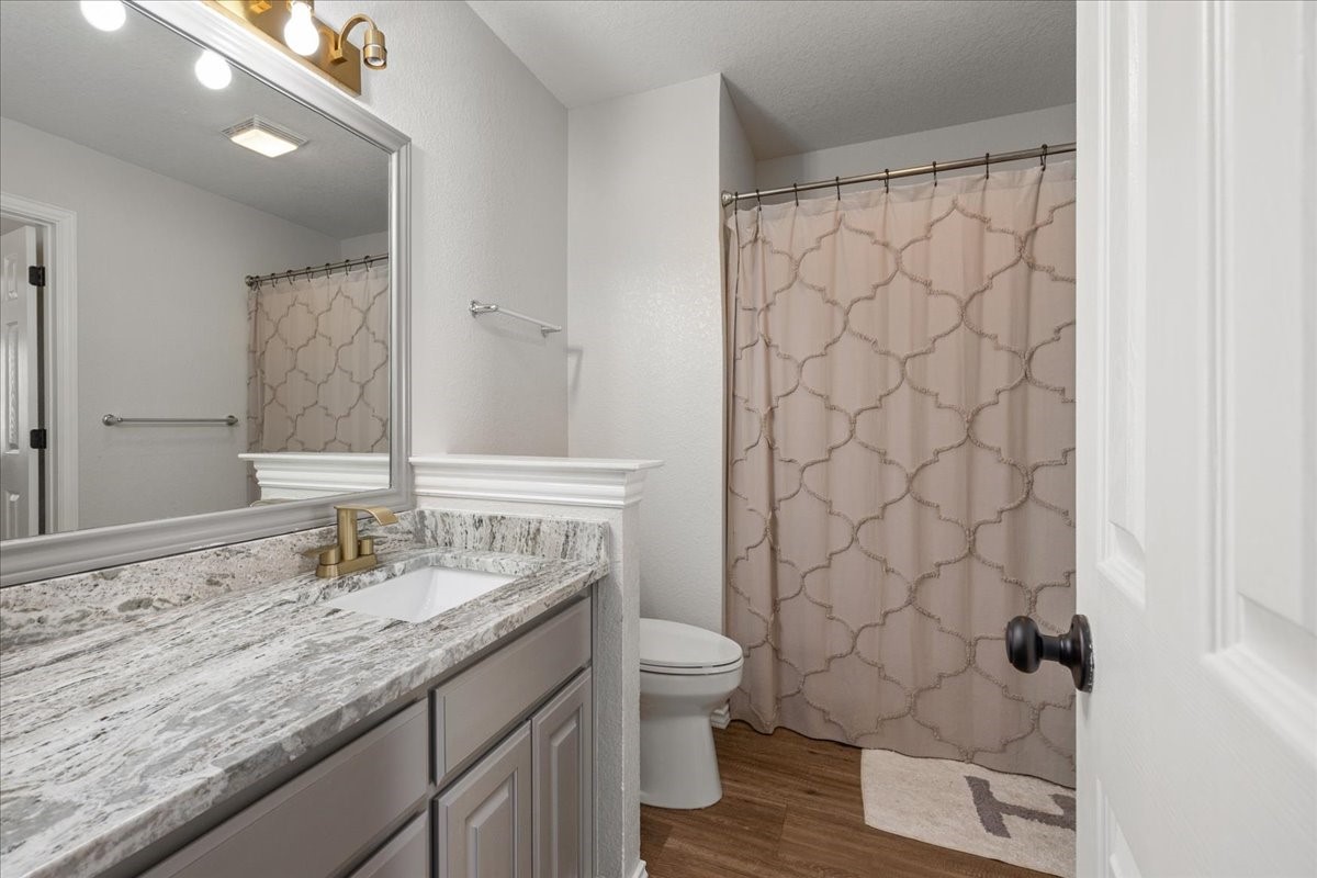 103 Iron Horse Court Azle TX 76020