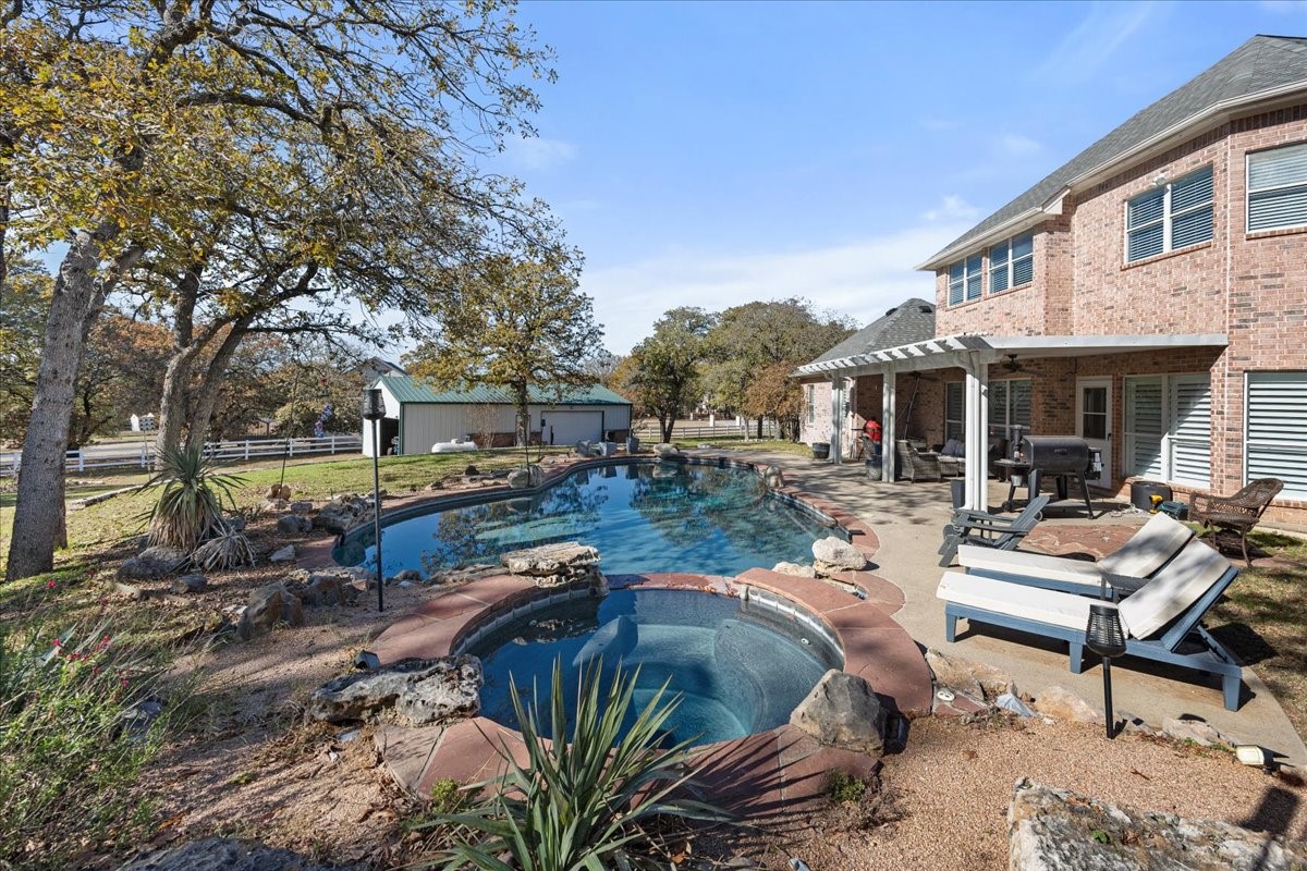 103 Iron Horse Court Azle TX 76020