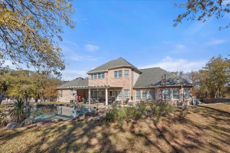 103 Iron Horse Court Azle TX 76020