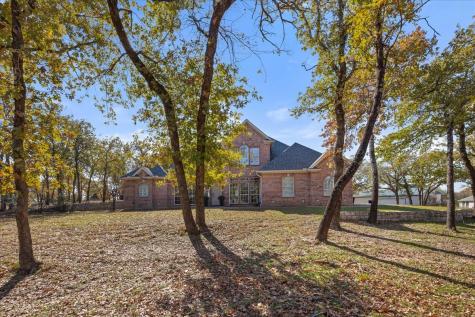103 Iron Horse Court Azle TX 76020