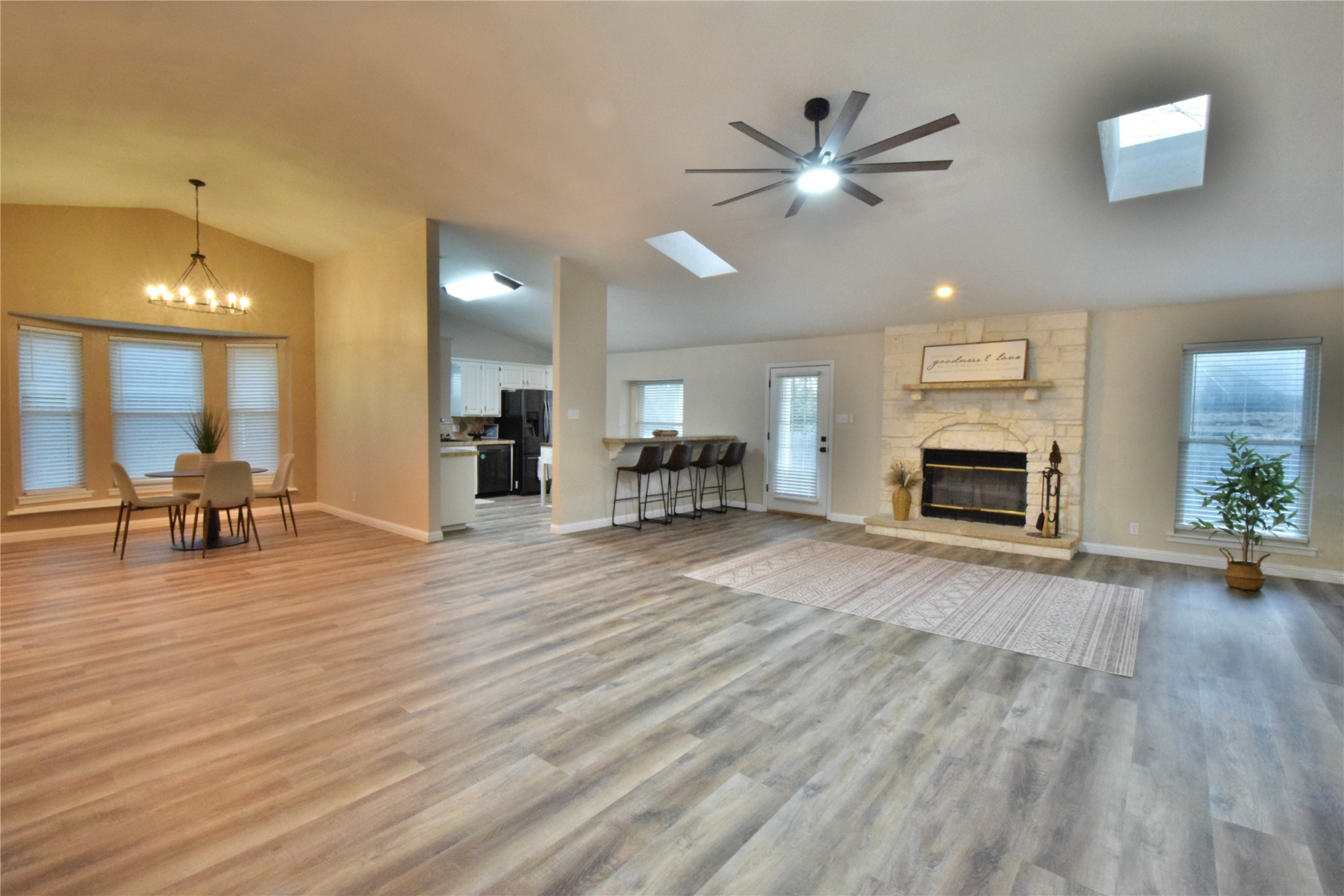 8906 Pleasant Hill Drive Granbury TX 76049
