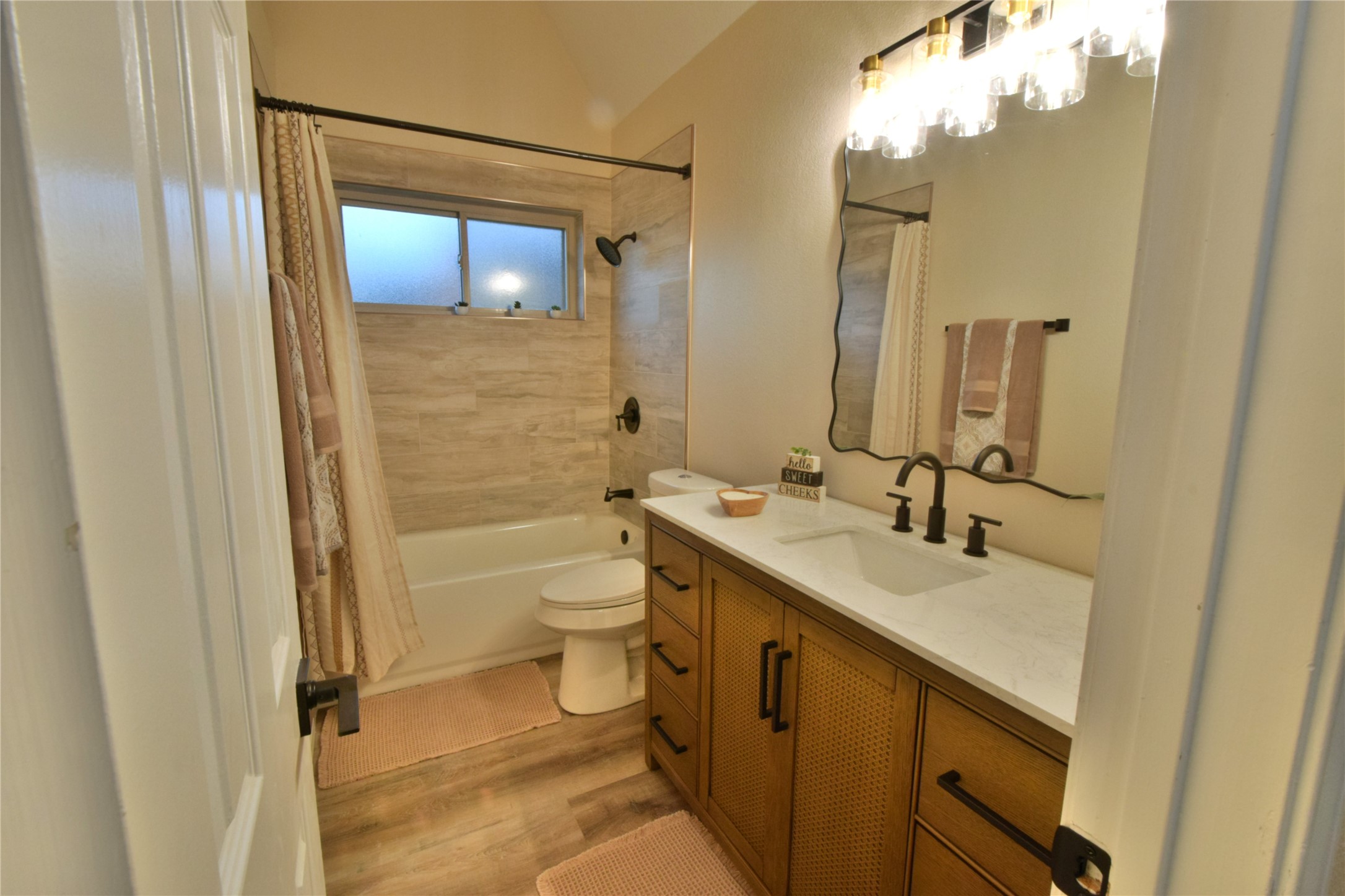 8906 Pleasant Hill Drive Granbury TX 76049