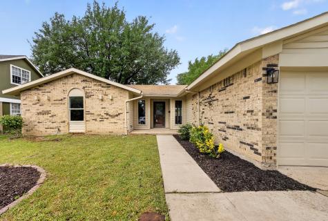 562 Kent Drive Lewisville TX 75067