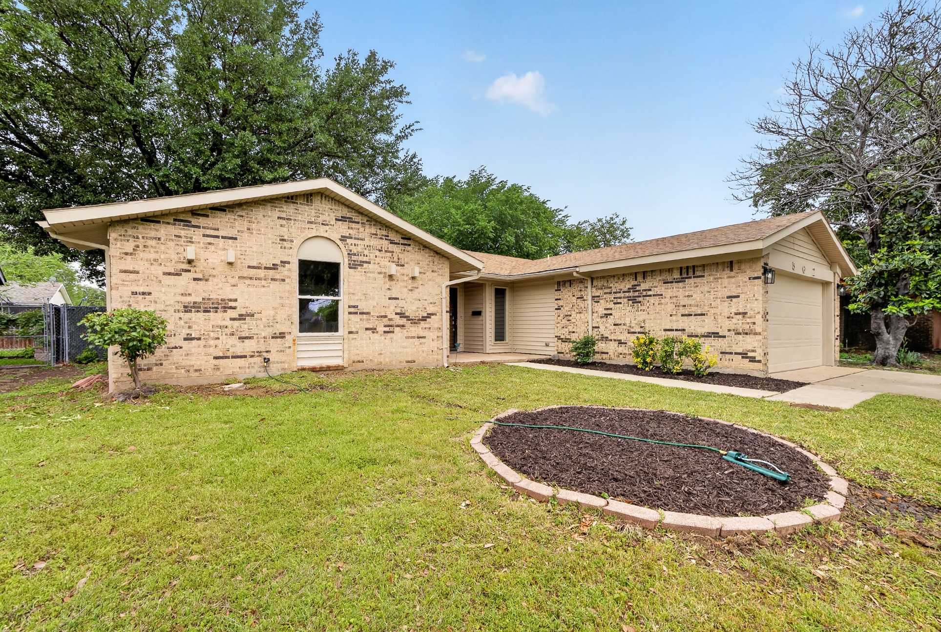 562 Kent Drive Lewisville TX 75067