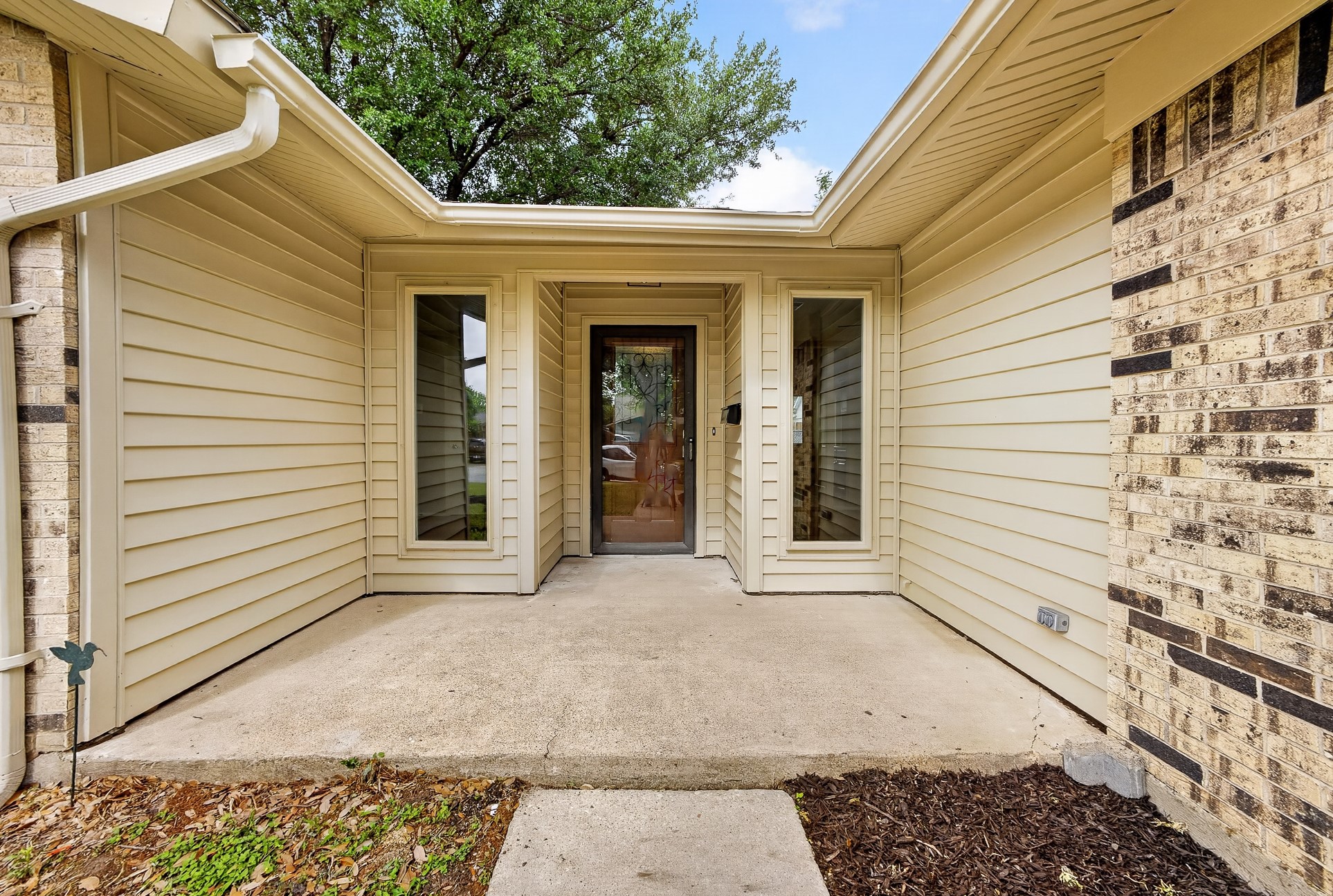 562 Kent Drive Lewisville TX 75067