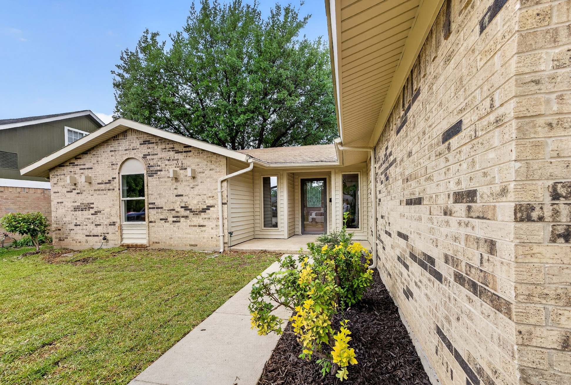 562 Kent Drive Lewisville TX 75067