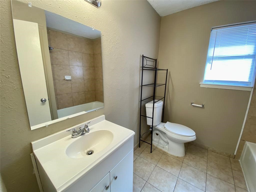 7004 Bennington Drive Watauga TX 76148