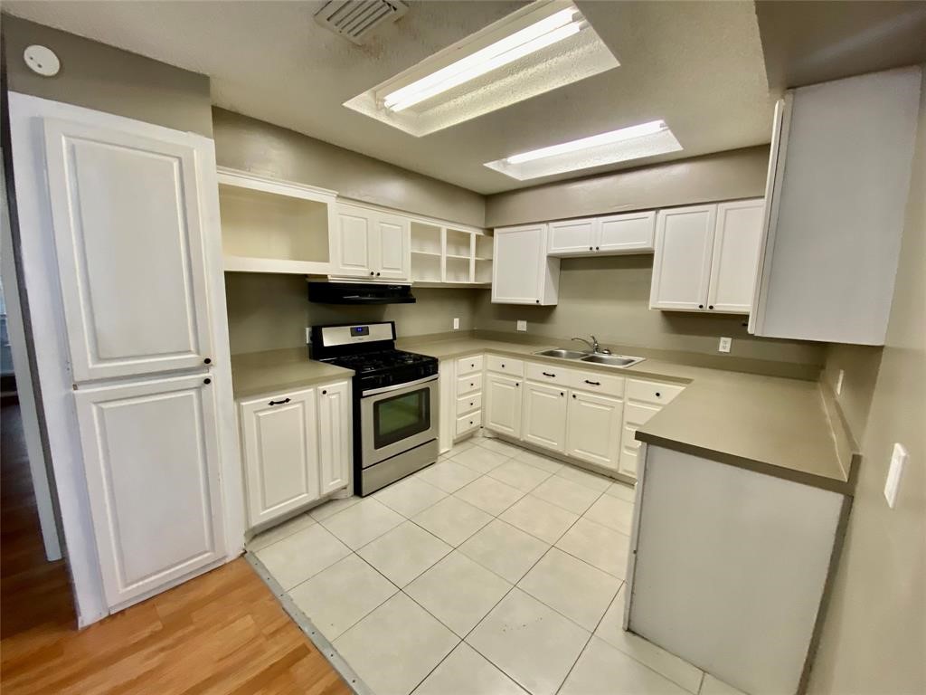7004 Bennington Drive Watauga TX 76148