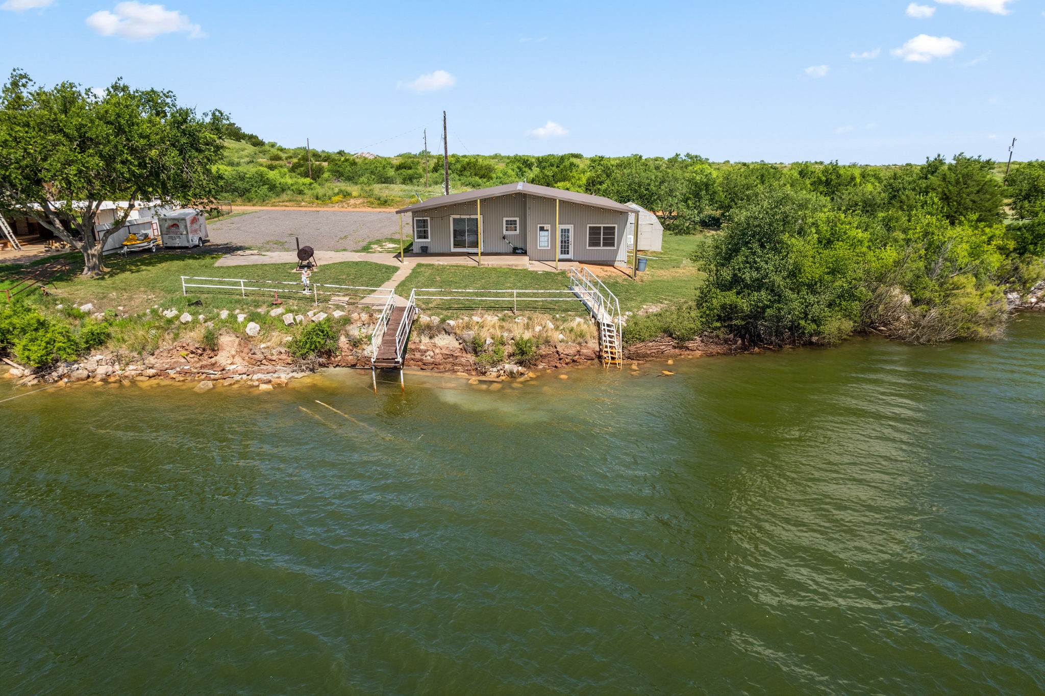 894 W Moonshine Road Seymour TX 76380