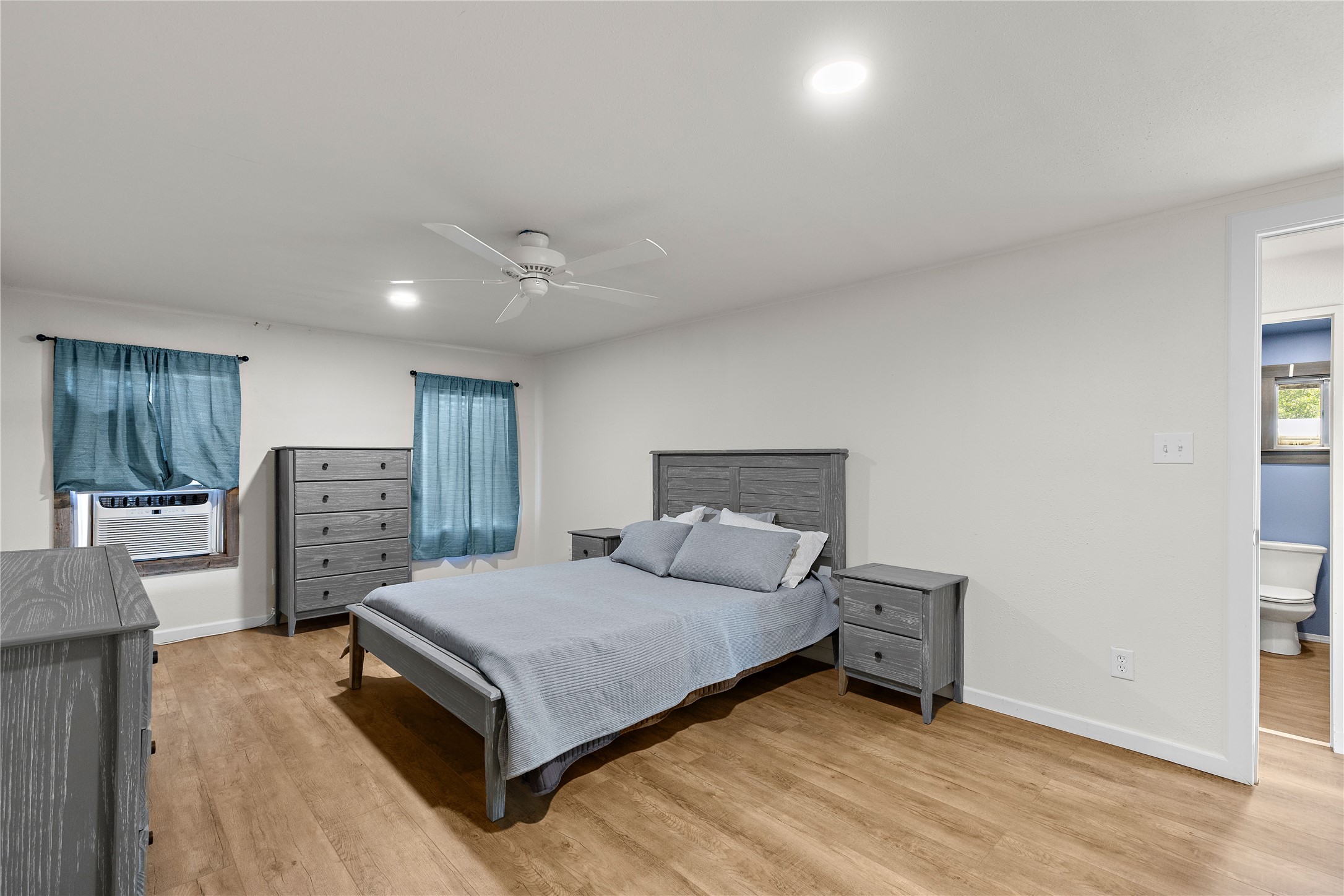 894 W Moonshine Road Seymour TX 76380