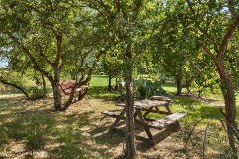 894 W Moonshine Road Seymour TX 76380