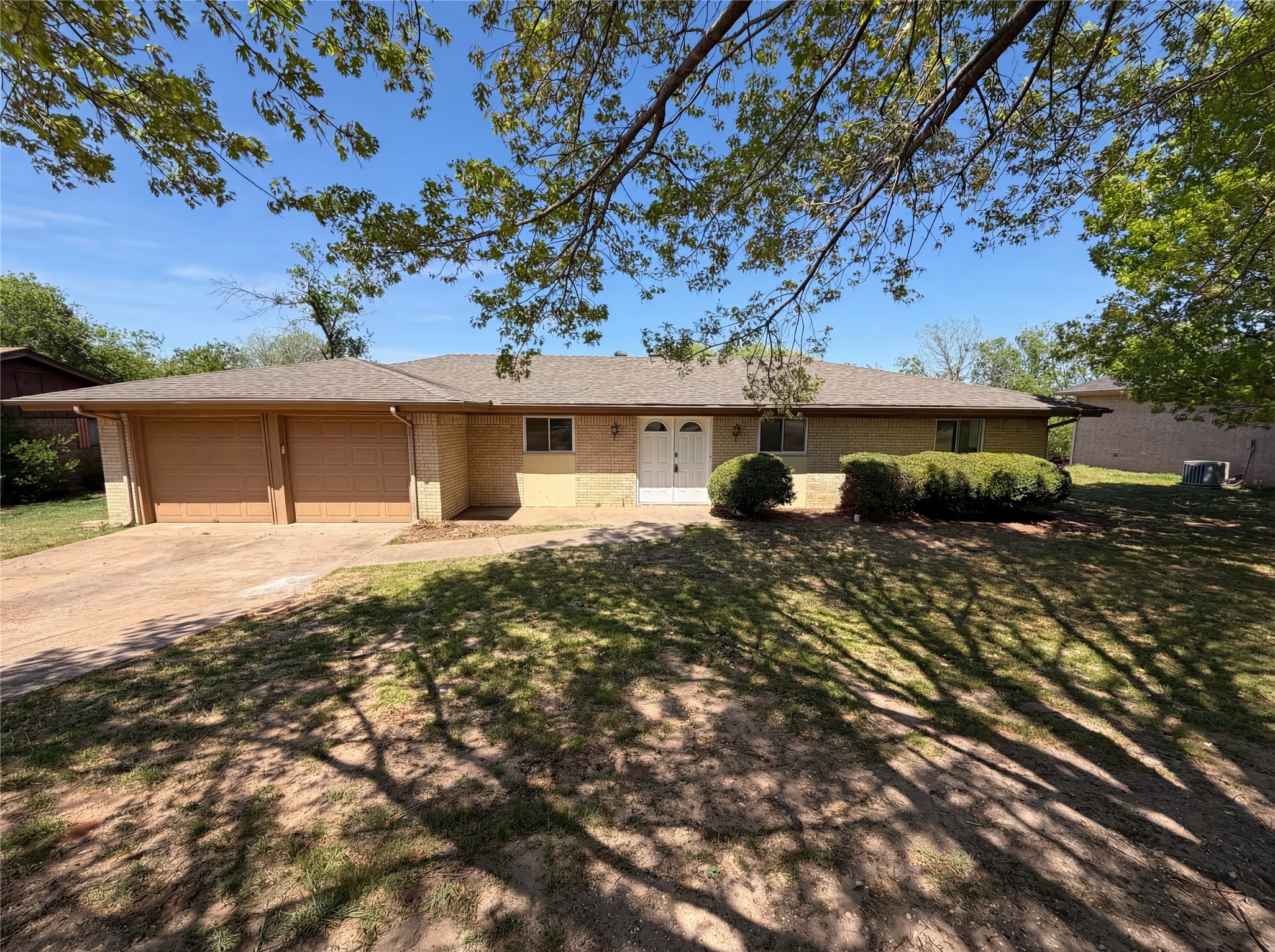 607 State Street Weatherford TX 76086