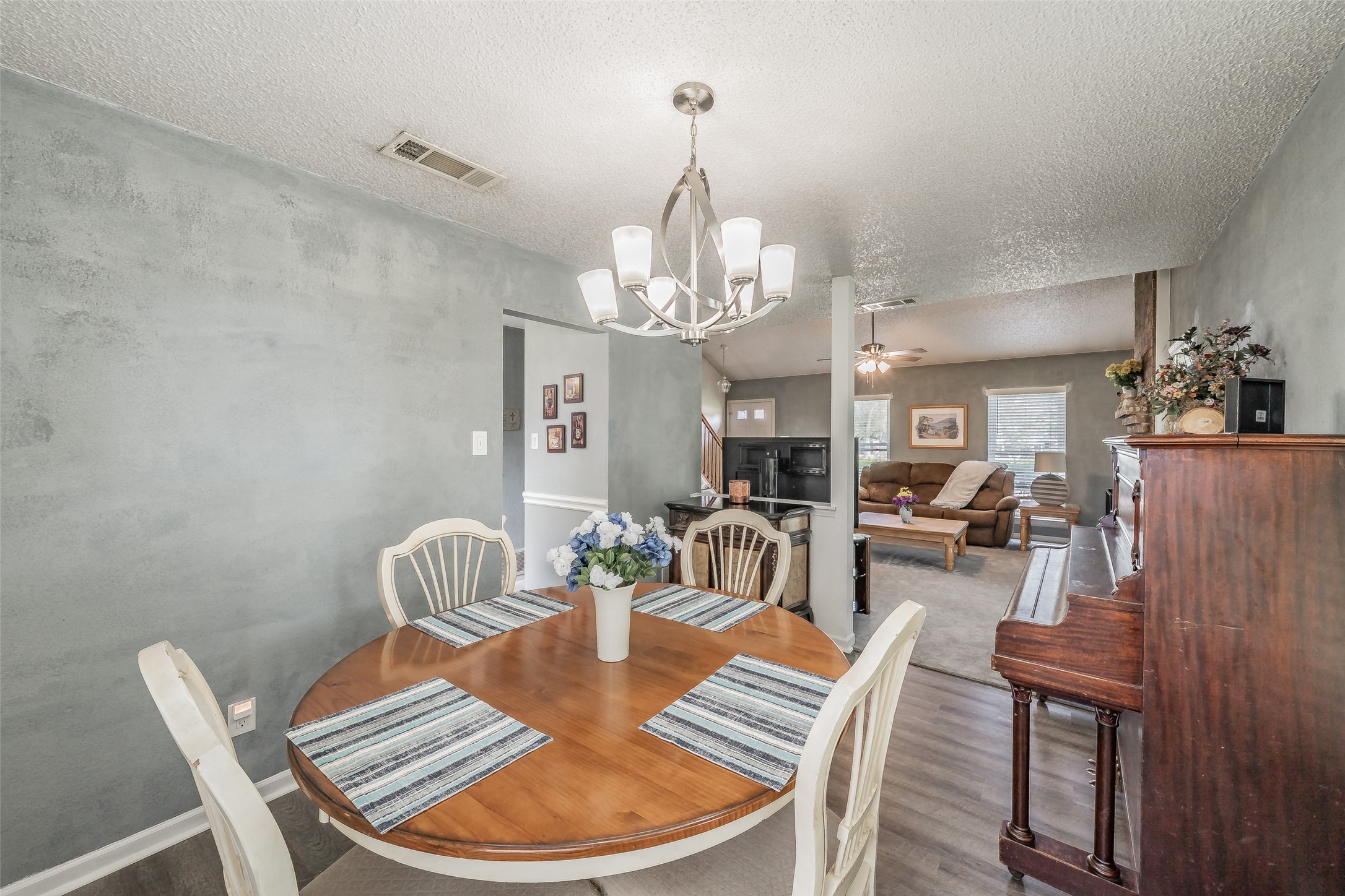 1219 Brian Court Grapevine TX 76051