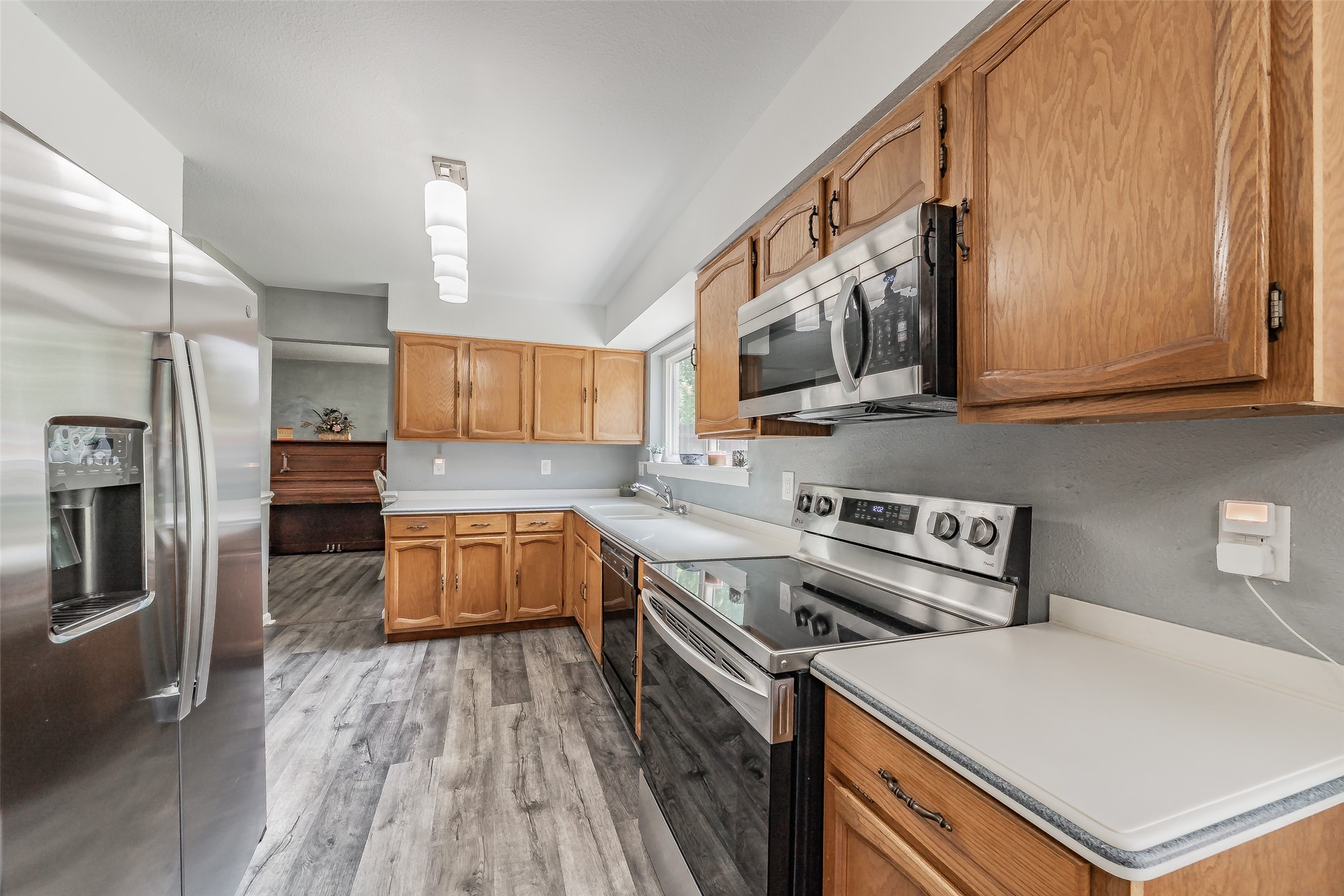 1219 Brian Court Grapevine TX 76051