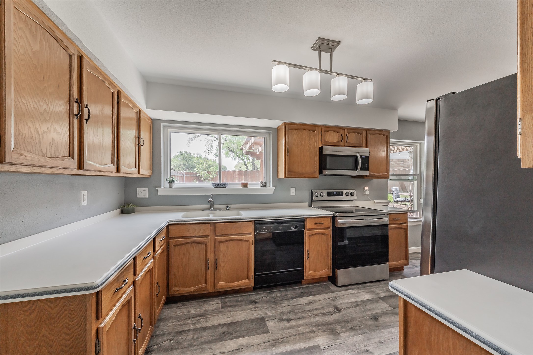 1219 Brian Court Grapevine TX 76051