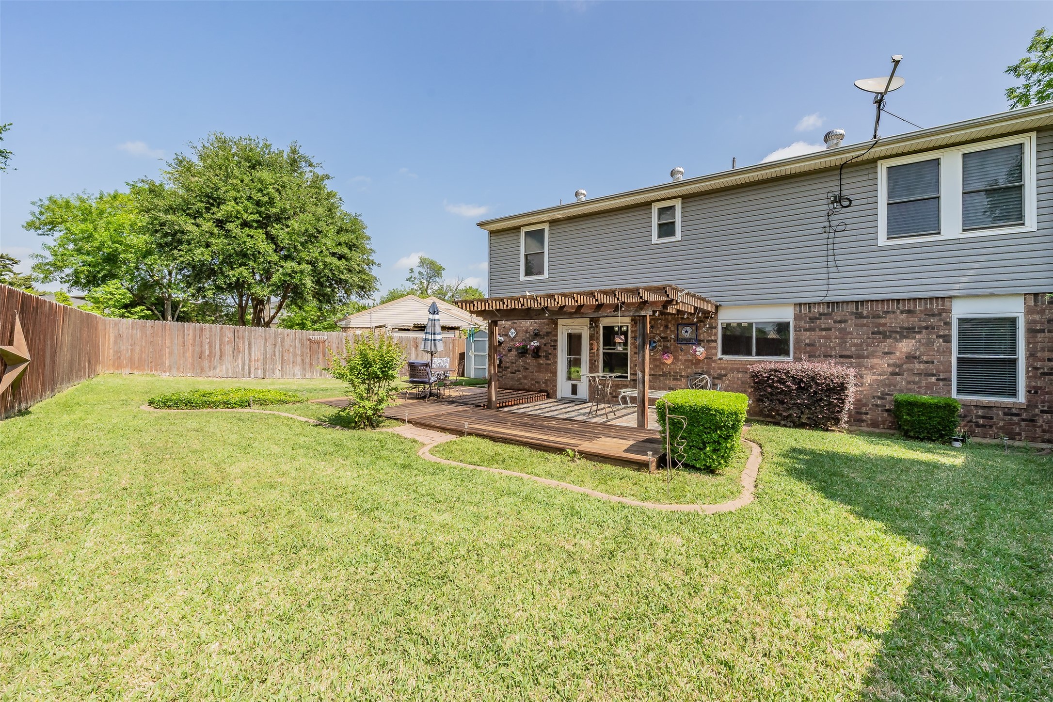 1219 Brian Court Grapevine TX 76051