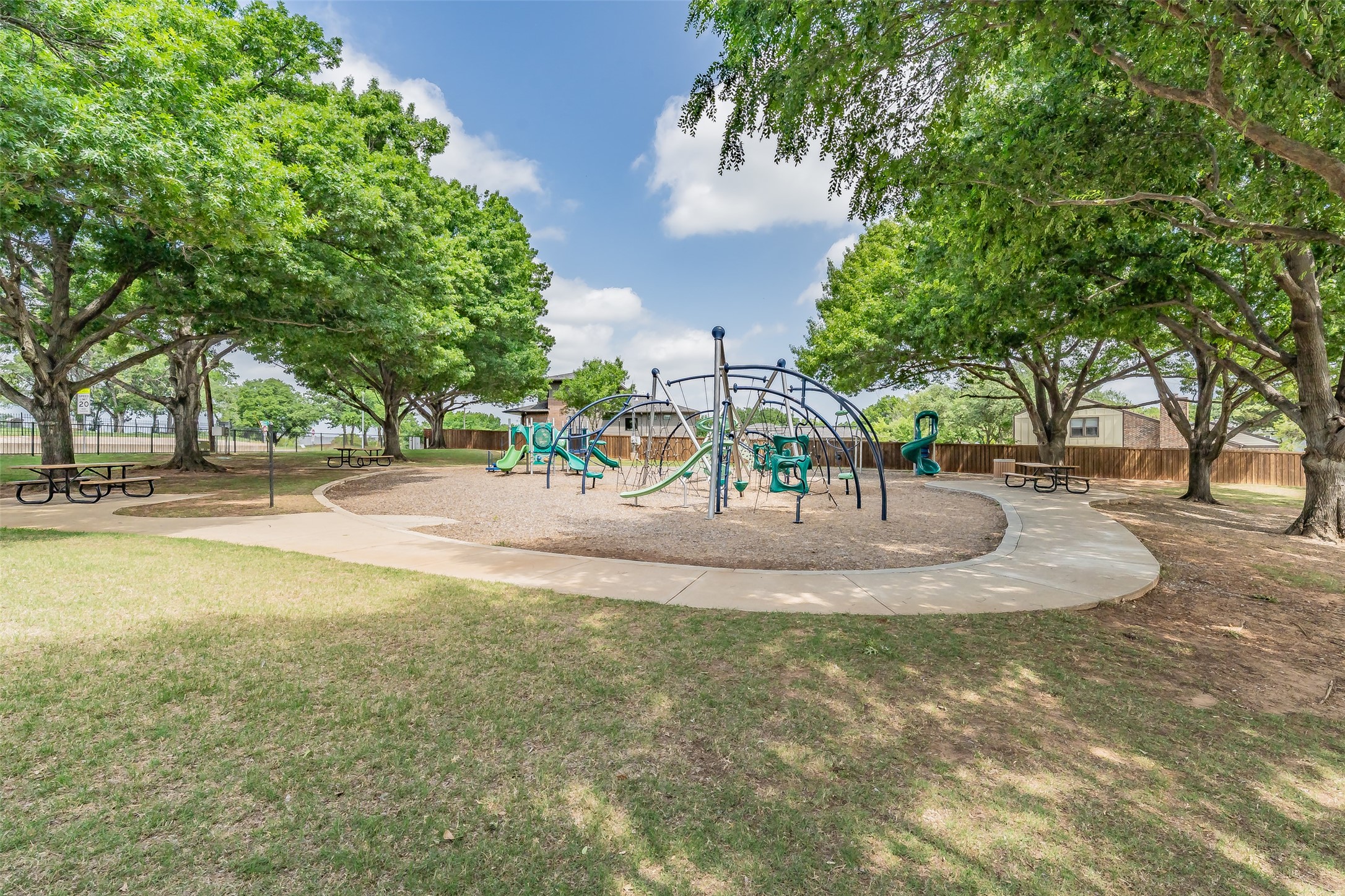 1219 Brian Court Grapevine TX 76051