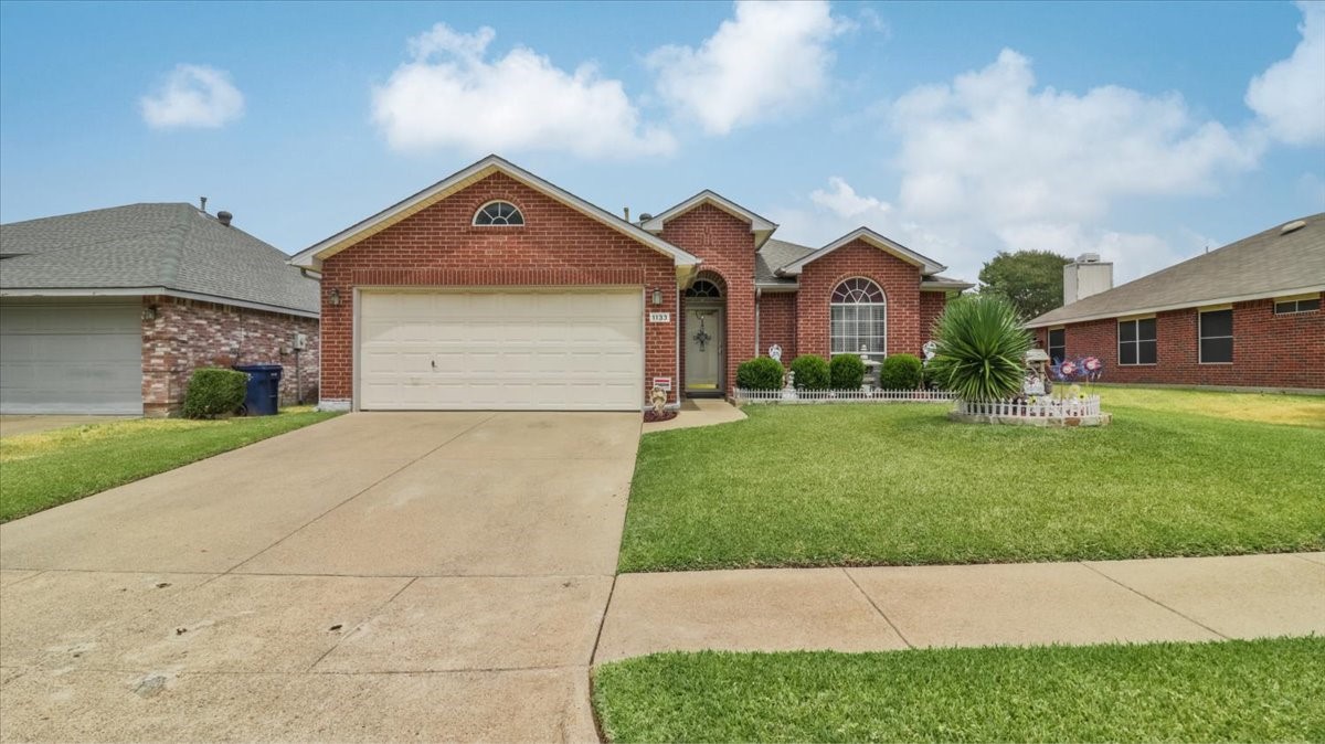 1133 Regal Drive Garland TX 75040