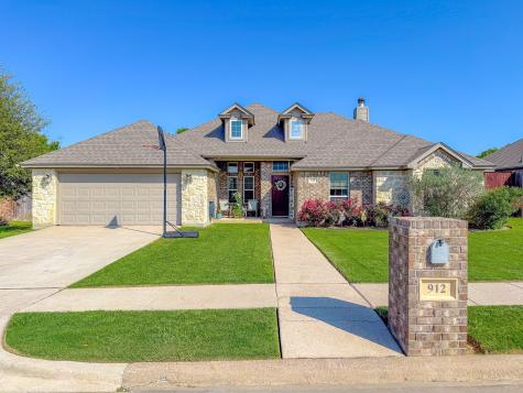 912 Winged Foot Corsicana TX 75110