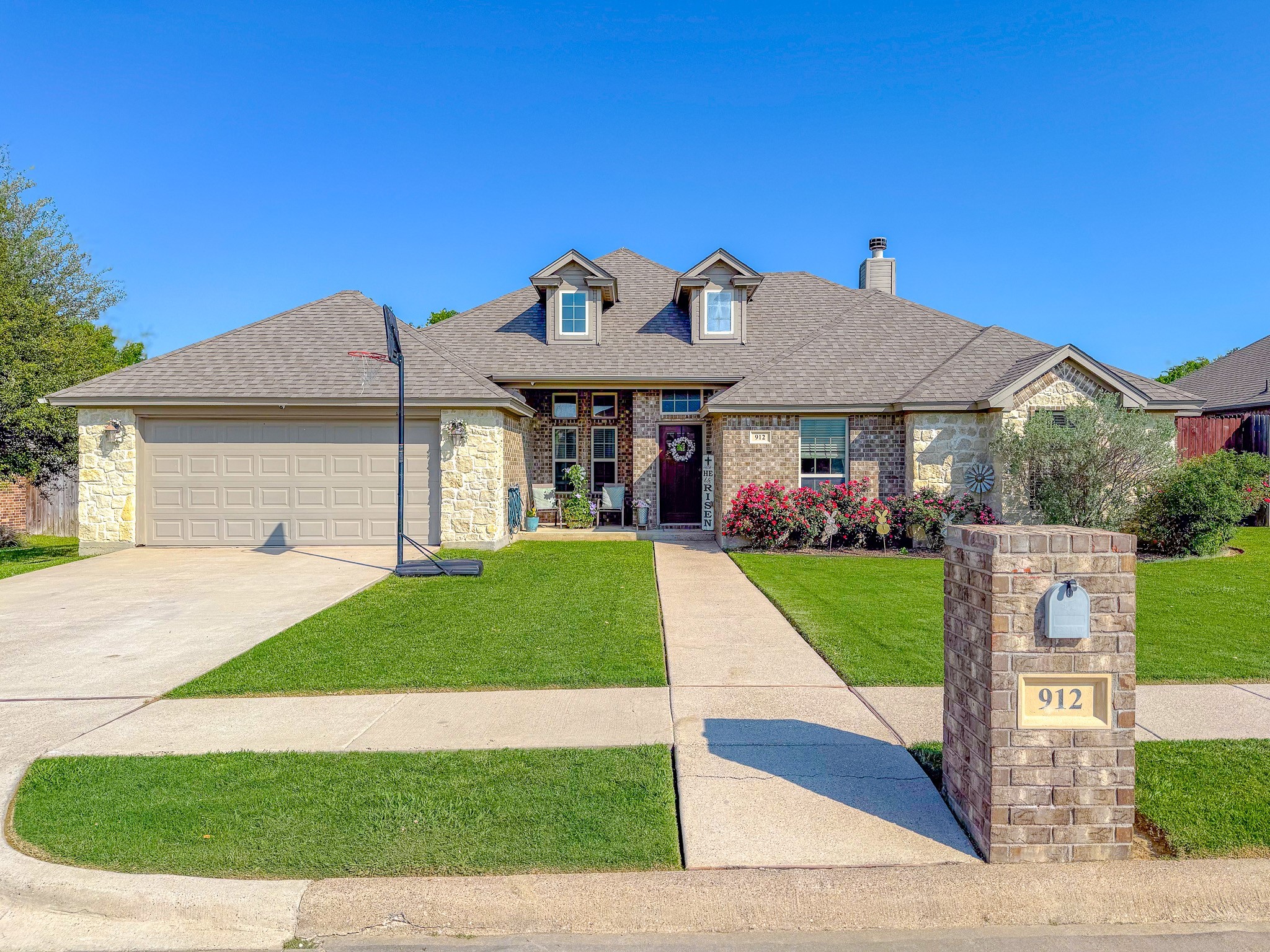 912 Winged Foot Corsicana TX 75110