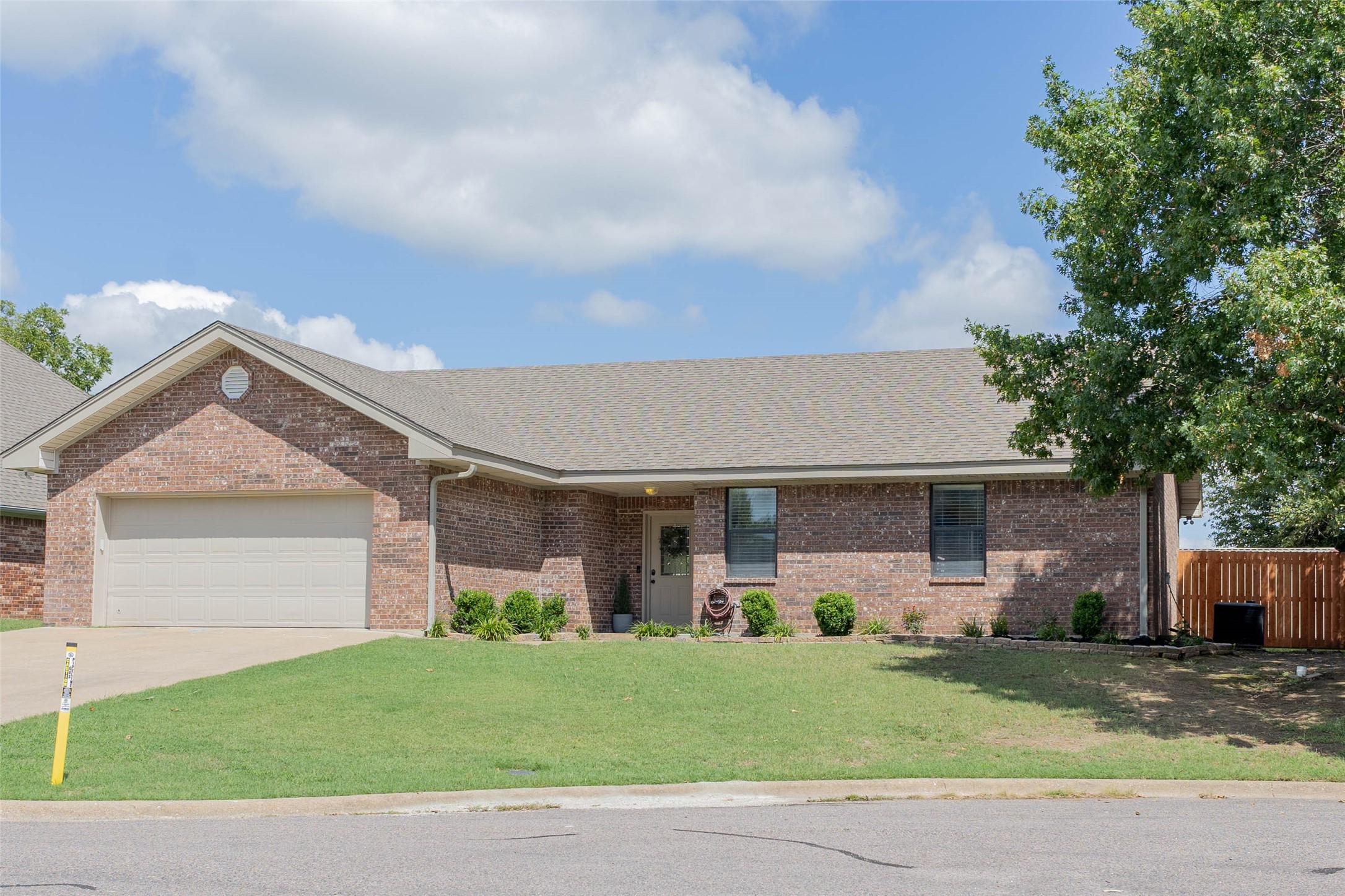2220 N Village Drive Bonham TX 75418