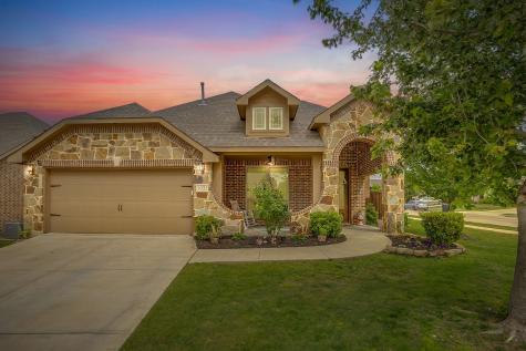 1033 Rustic Oak Way Burleson TX 76028