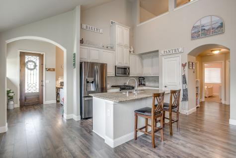 1033 Rustic Oak Way Burleson TX 76028