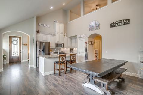 1033 Rustic Oak Way Burleson TX 76028
