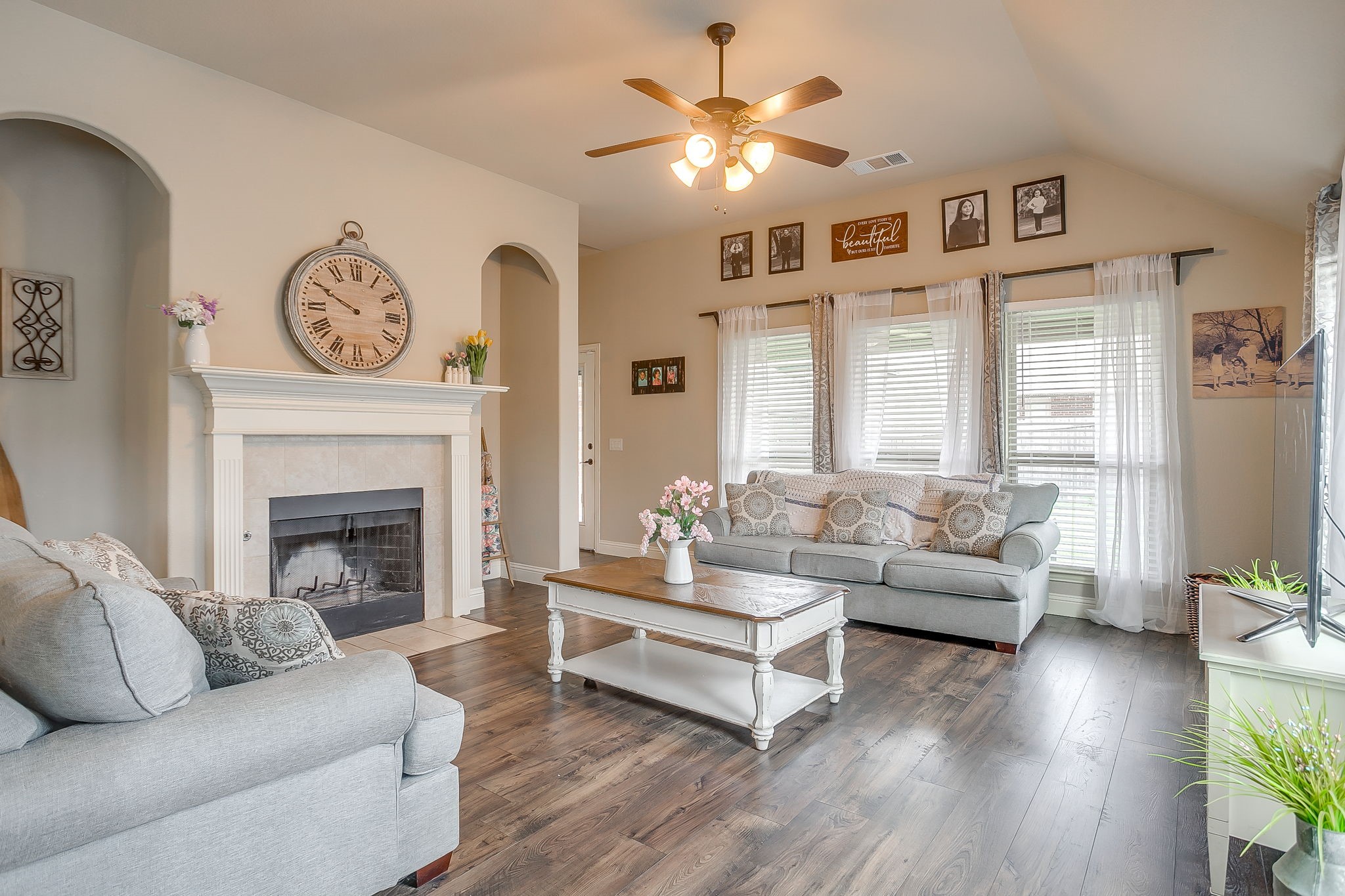 1033 Rustic Oak Way Burleson TX 76028