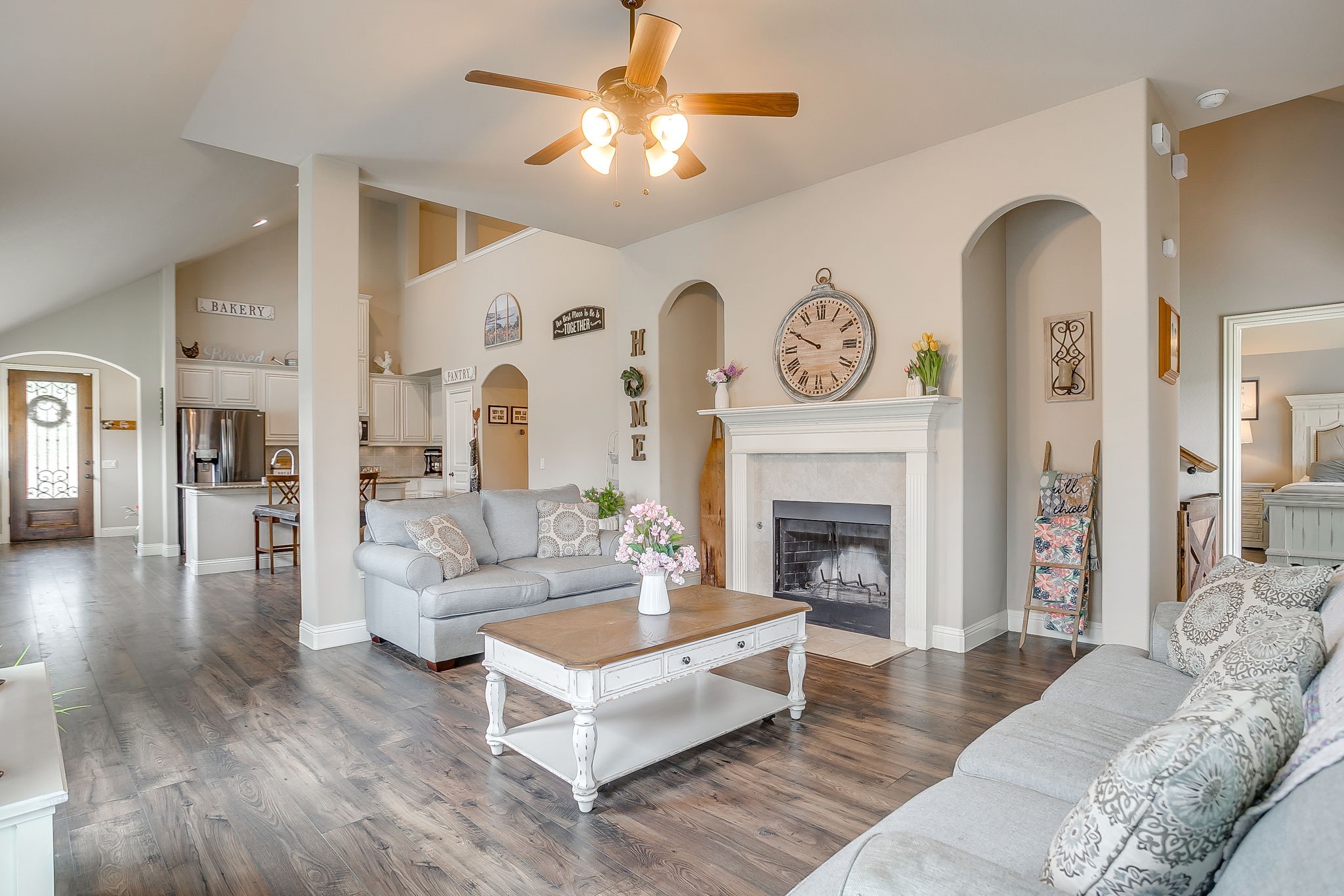 1033 Rustic Oak Way Burleson TX 76028