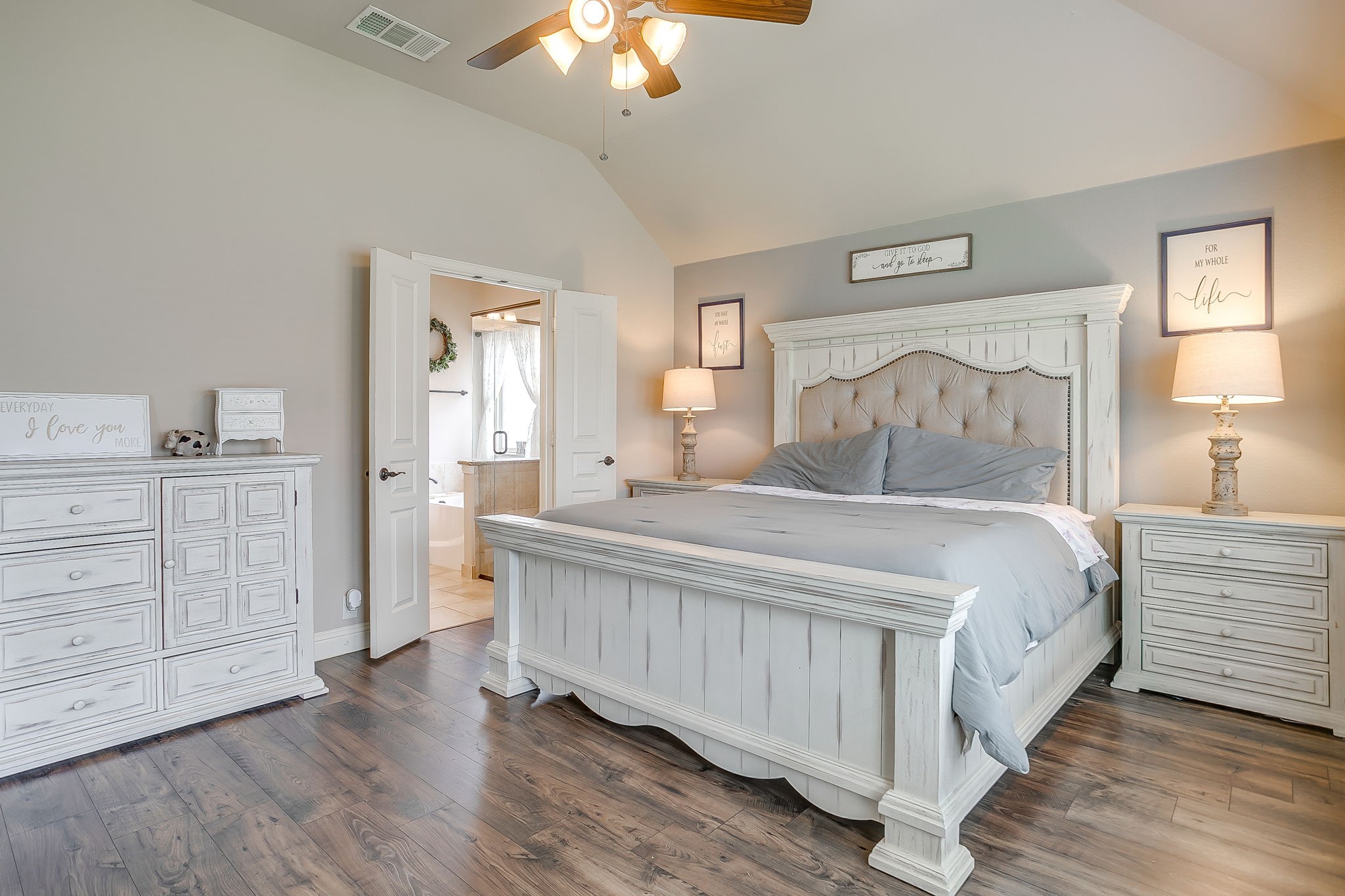 1033 Rustic Oak Way Burleson TX 76028