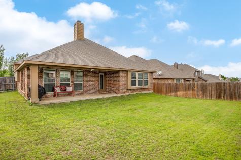 1033 Rustic Oak Way Burleson TX 76028